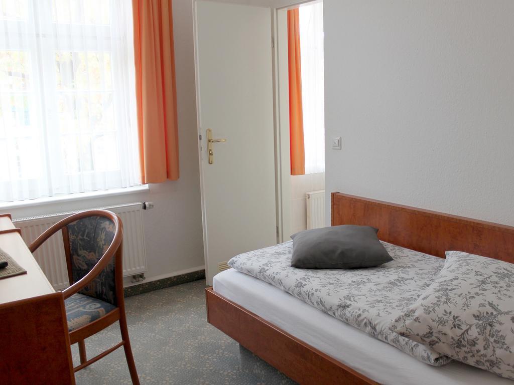 Parkhotel & Kurcafe Bad Sassendorf Oda fotoğraf